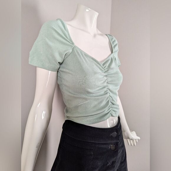 Pull & Bear Mint Green Ruched Crop Top Size Medium Stretchy Y2K Style - Picture 3 of 7